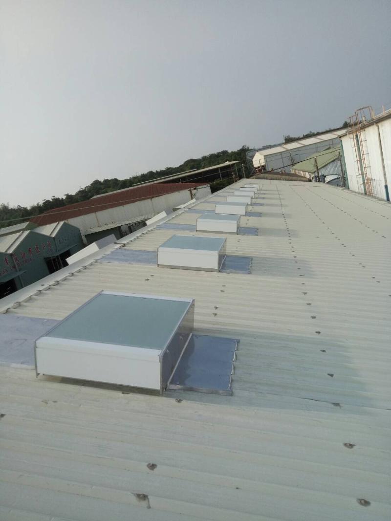 chống thấm giếng trời mái tôn